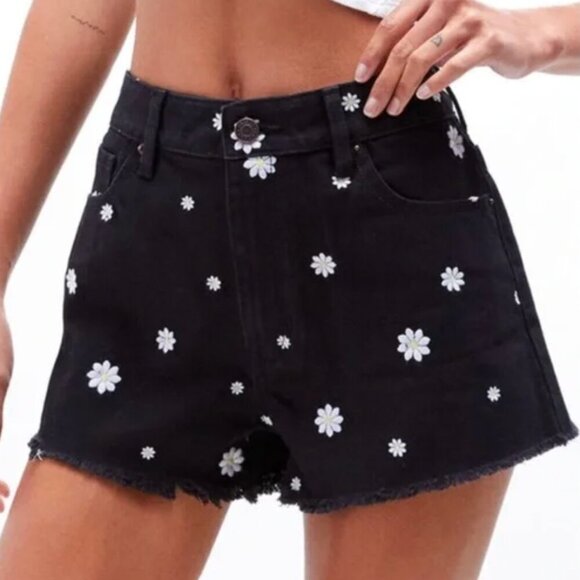 PacSun Pants - PacSun Black Daisy Jean Shorts